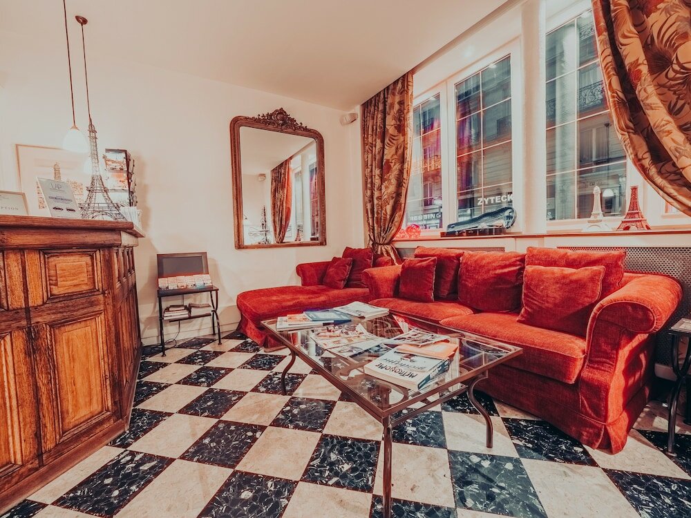 Фото New Orient Hotel