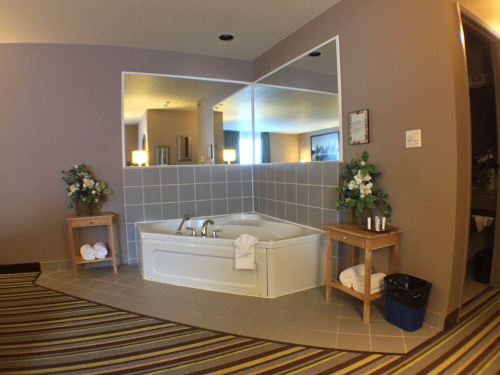 Фото Super 8 by Wyndham Kenora