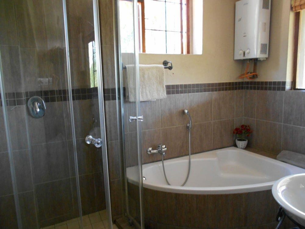 Фото Meerkat Manor