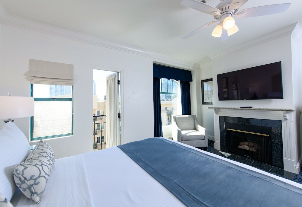 Фото The Horton Grand Hotel