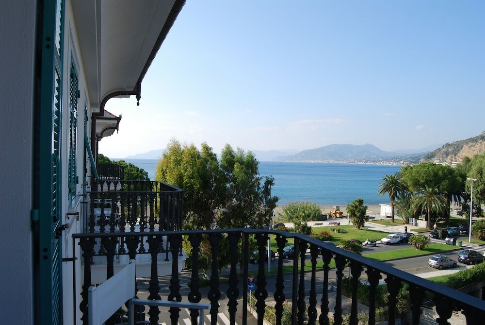 Фото Grande Albergo Sestri Levante