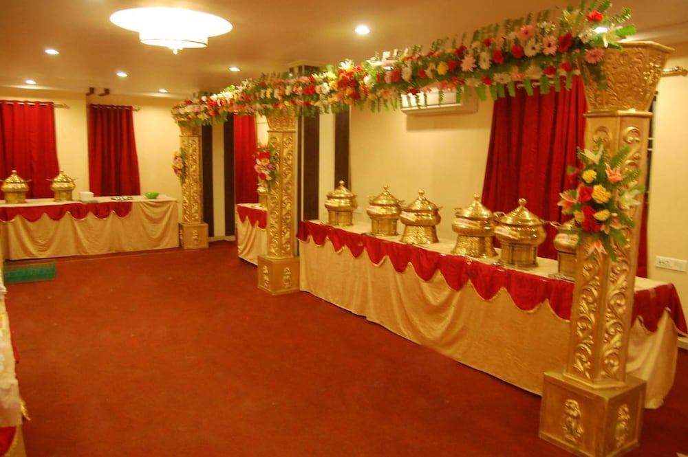 Фото Hotel Avisha