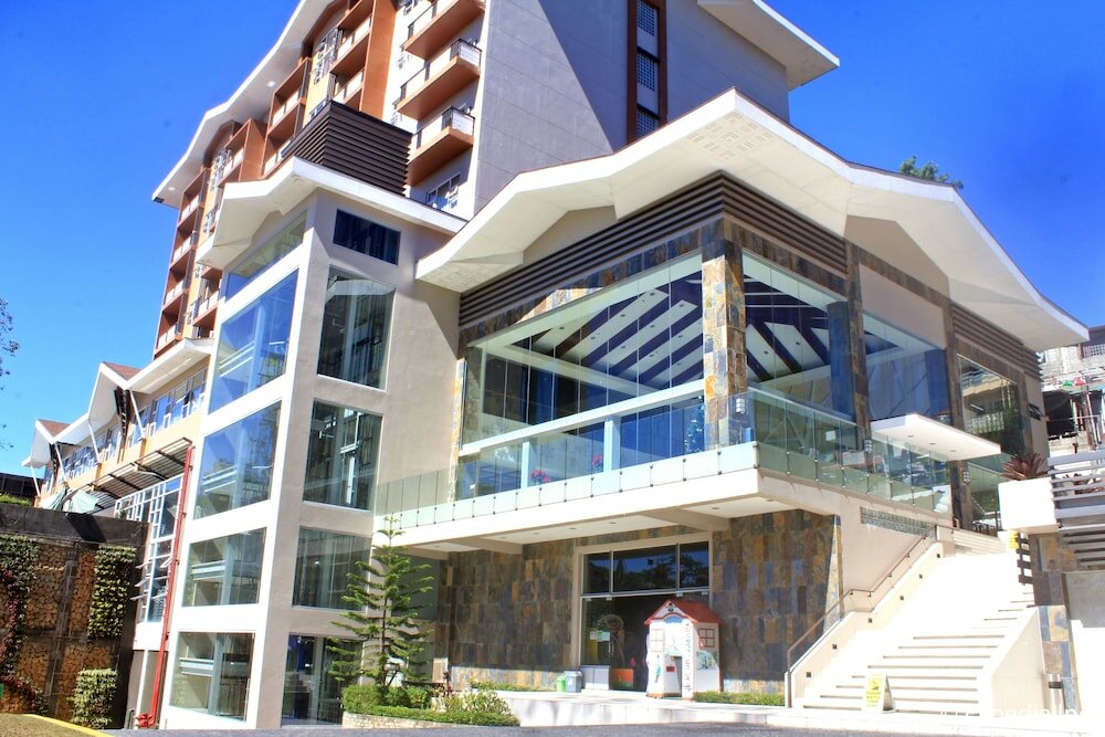 Фото Newtown Plaza Hotel