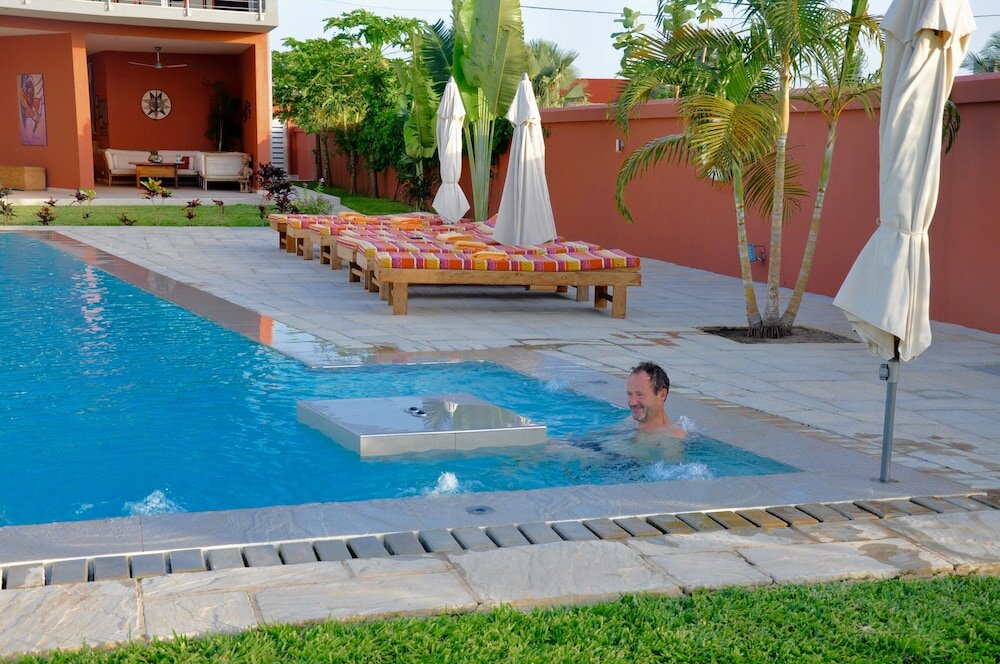 Фото Leo's Beach Hotel & Restaurant - Adults Only