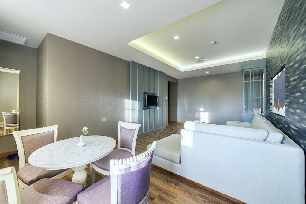 Фото Royal Rattanakosin Hotel