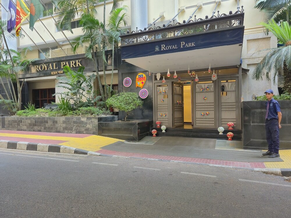 Фото Royal Park Residence Hotel