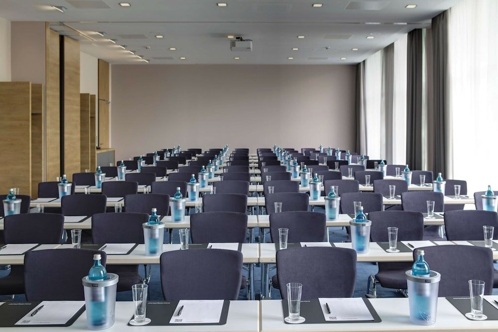 Фото IntercityHotel Leipzig