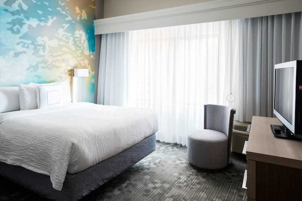 Фото Courtyard by Marriott Cleveland Independence