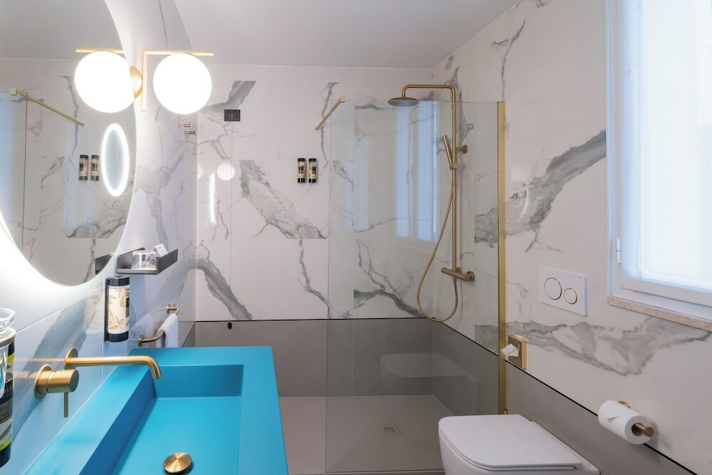 Фото Bleis Hotel