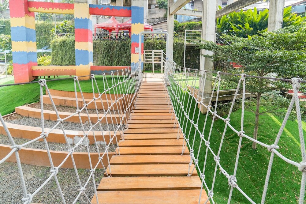 Фото Bigland Hotel Bogor