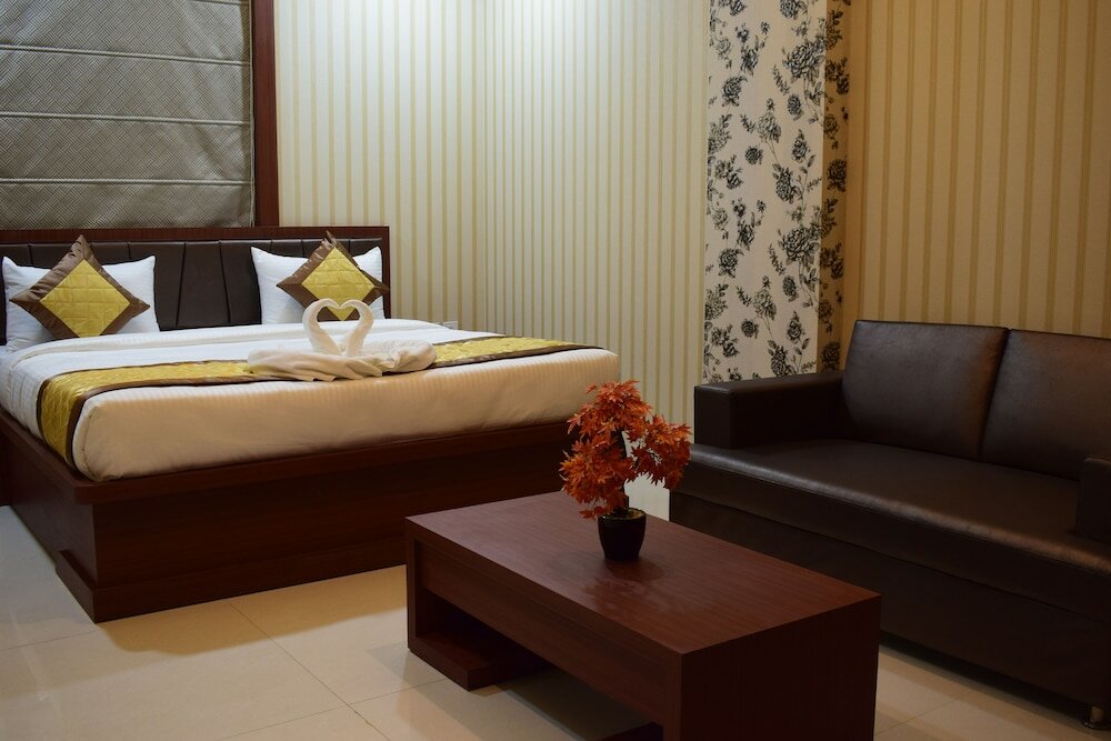 Фото Hotel Uday Palace