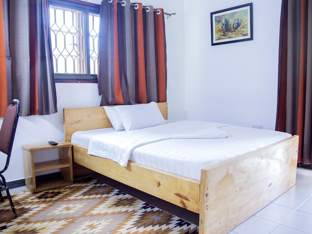 Фото The Explorers Hub