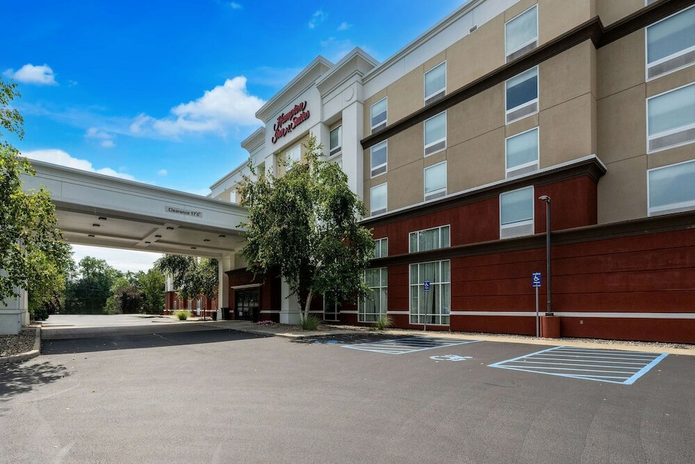 Фото Hampton Inn & Suites Poughkeepsie