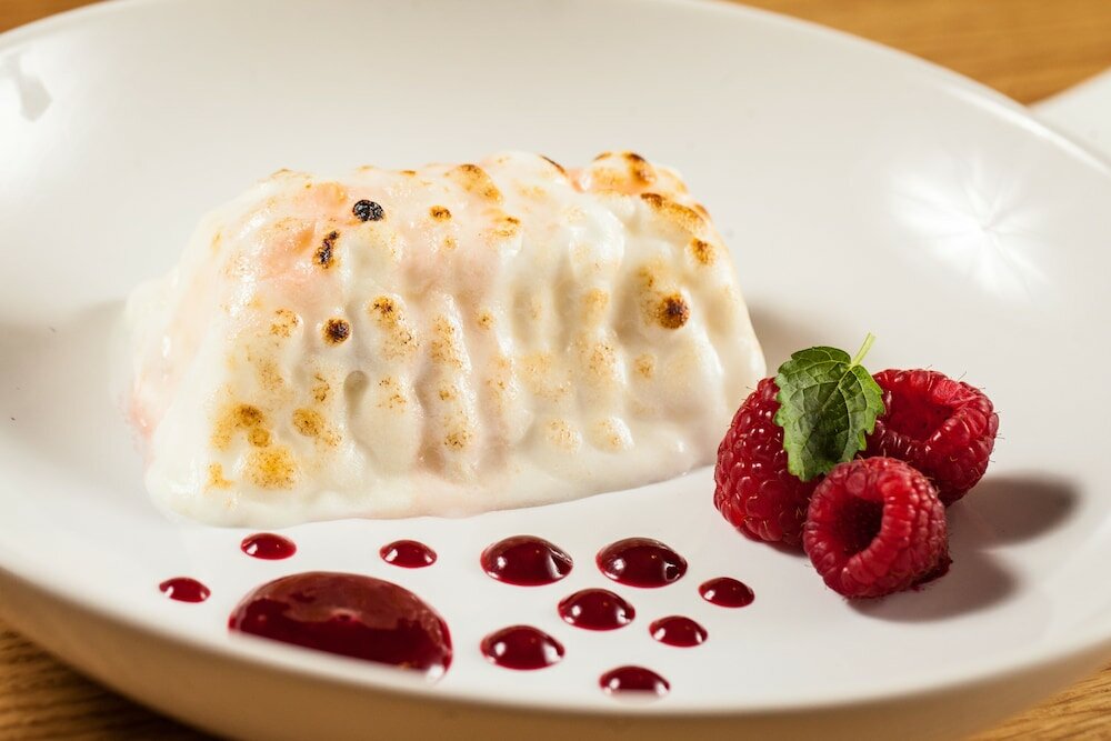 Фото Hotel Pod Lipou