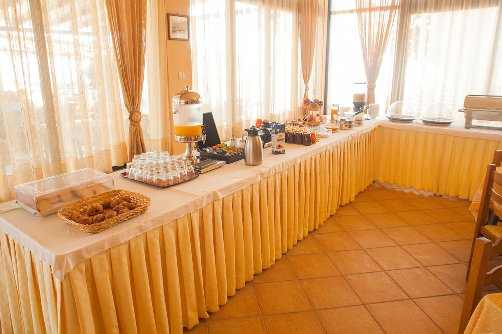 Фото Olympia Hotel