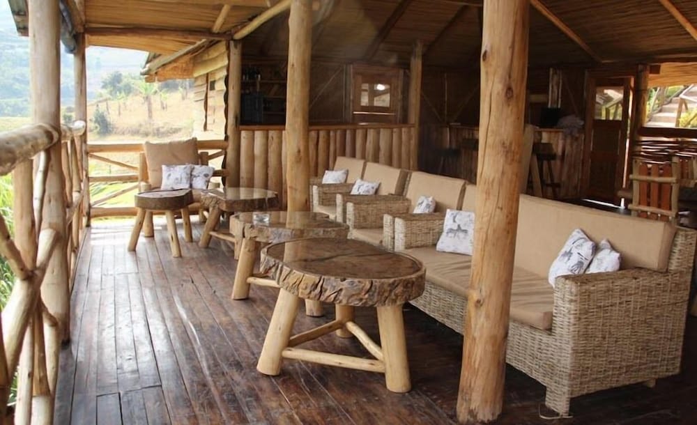 Фото Lake Bunyonyi Rock Resort