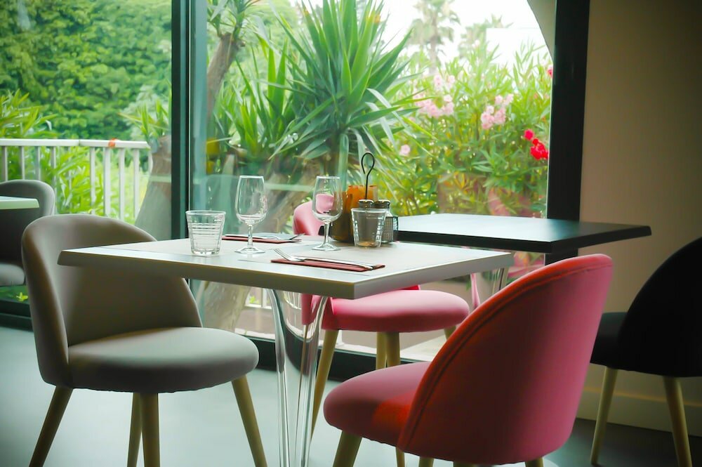 Фото Ibis Styles Frejus Saint-Raphael