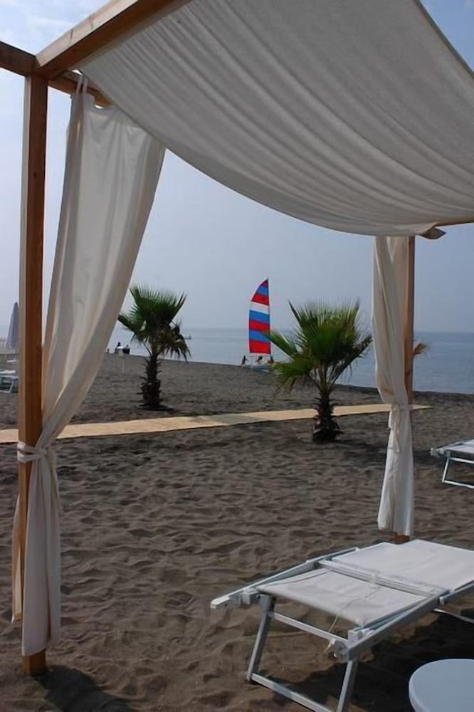 Фото Domizia Palace Hotel