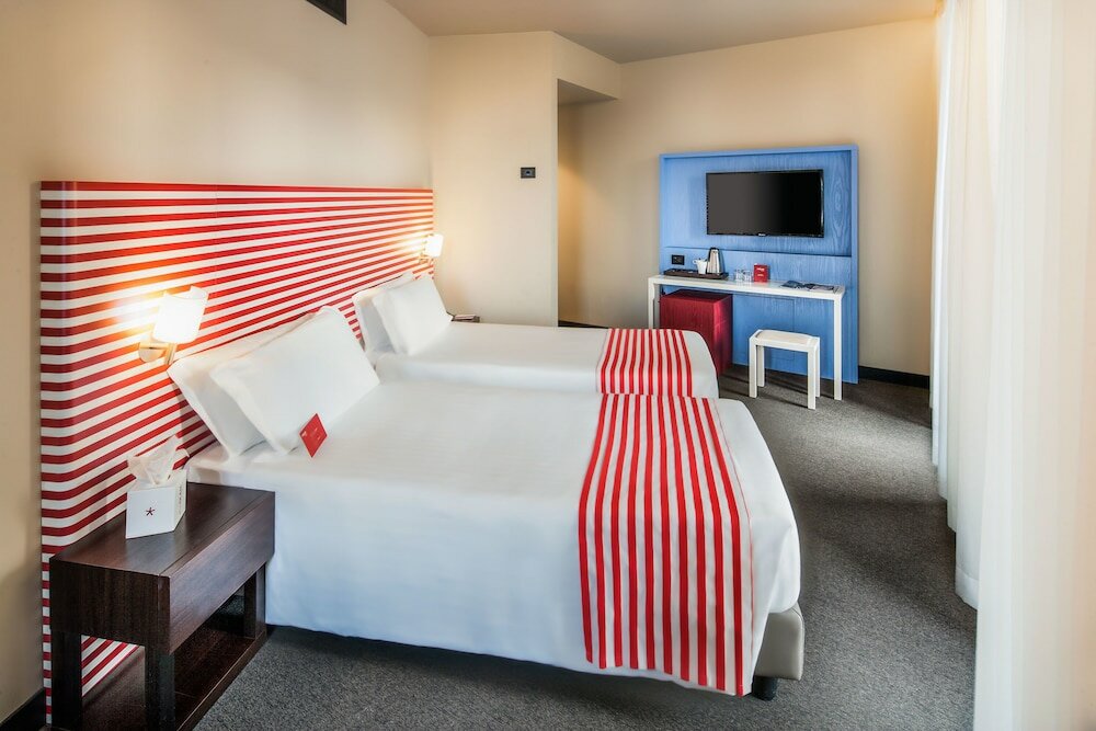 Фото Hotel Glam Milano