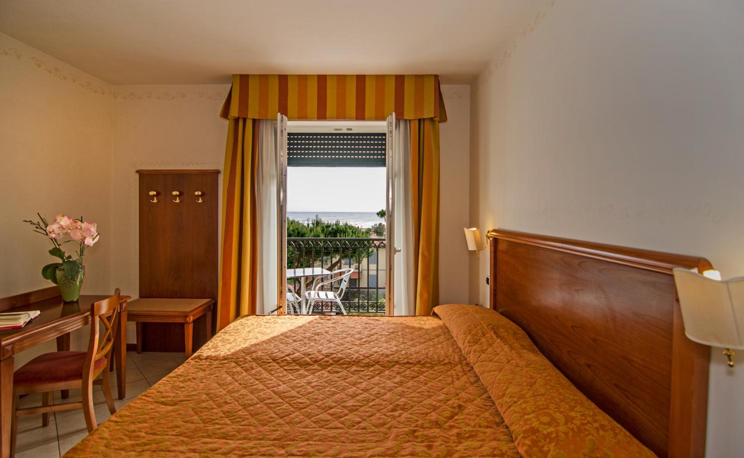 Фото Hotel Villa Ombrosa