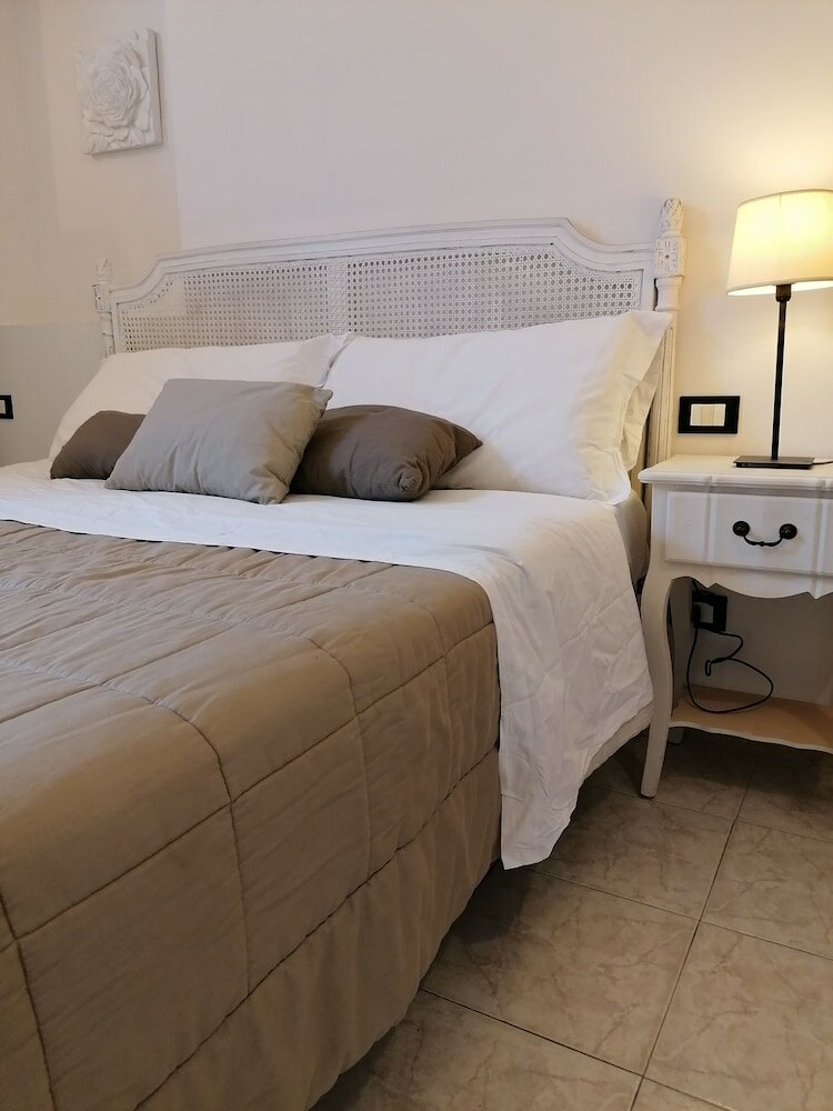 Фото Leone X Guest House