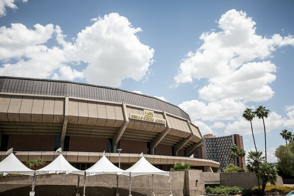 Фото Holiday Inn Hotel & Suites Phoenix Airport, an Ihg Hotel