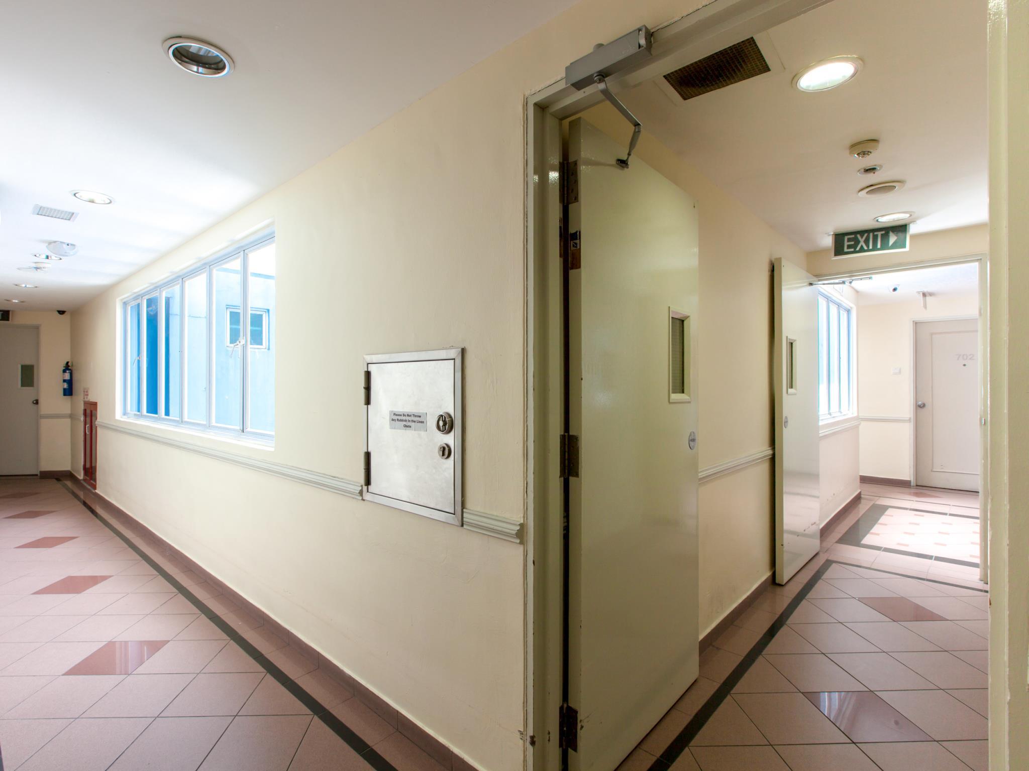 Фото Hotel 81 Lucky