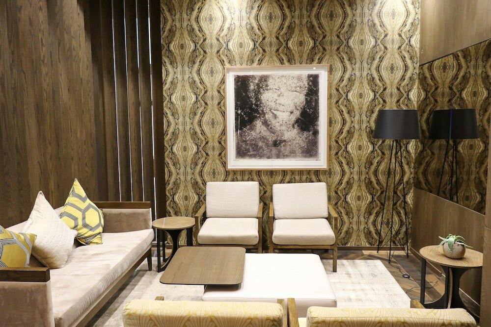 Фото Mayfair Hotel