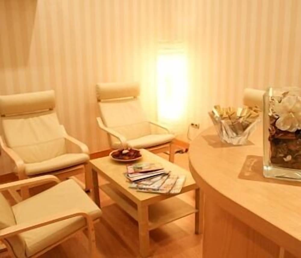 Фото Hostal Abami II