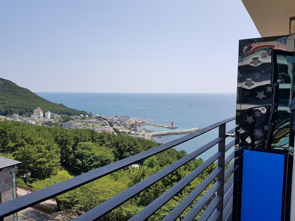 Фото Suntree Hotel