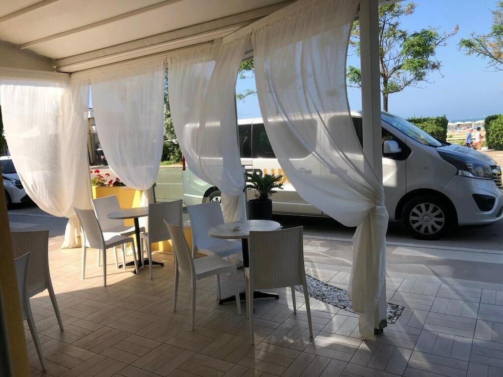 Фото Hotel Costazzurra