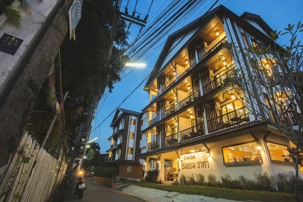 Фото Chada Mantra Hotel