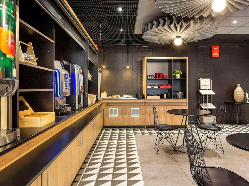 Фото Ibis Marseille Centre Préfecture