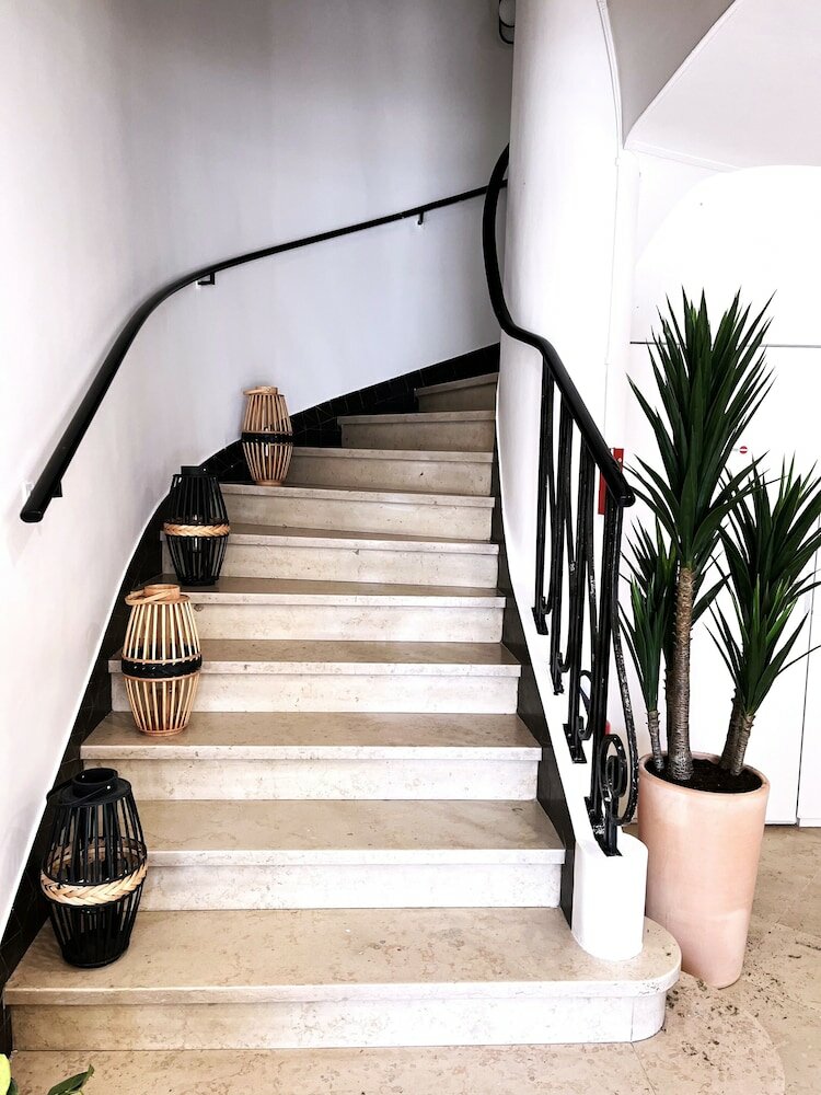 Фото Hôtel La Tour de Nesle La Rochelle Vieux Port