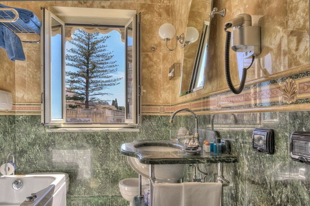 Фото Hotel Villa Riis