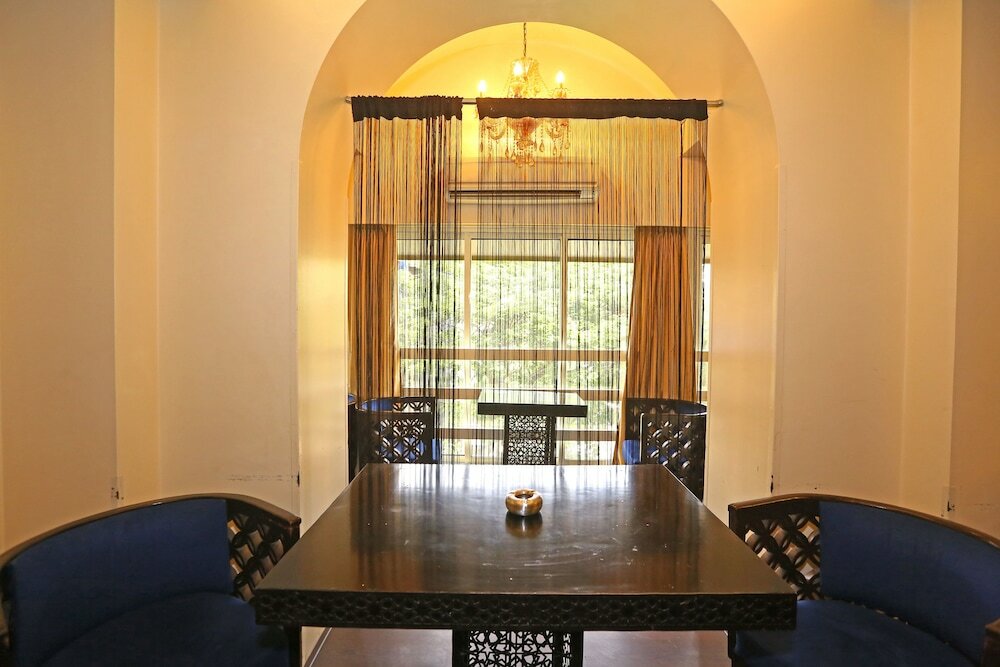 Фото Gulf Hotel Colaba