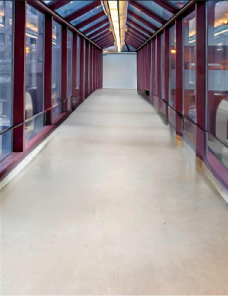 Фото New Haven Hotel