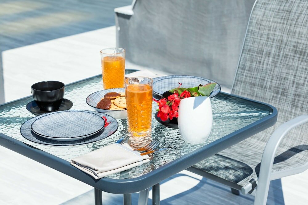 Фото Nymphes Deluxe Accommodation