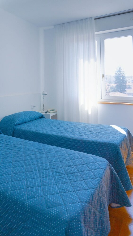 Фото Mistral Hotel