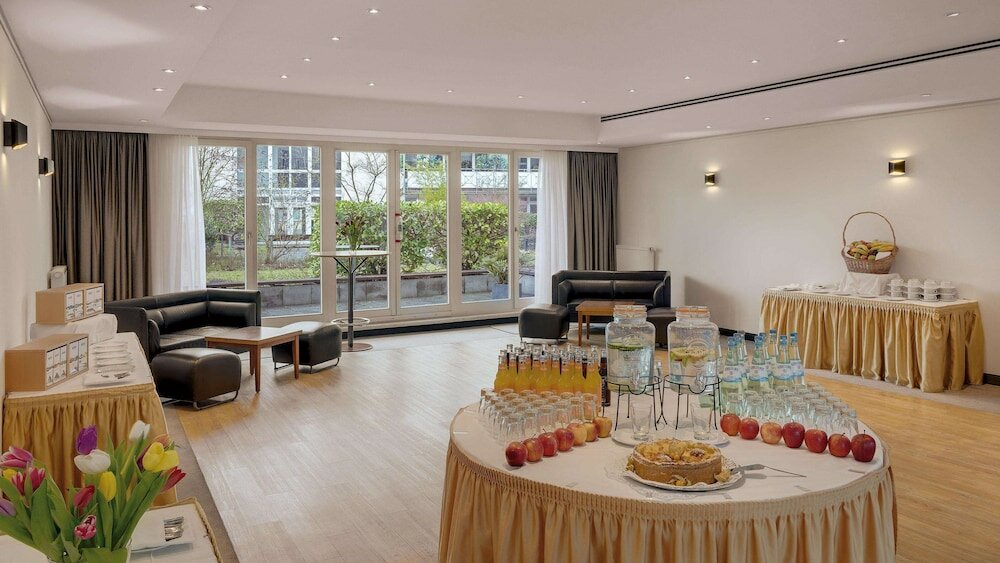 Фото Hotel the Yard Bad Honnef