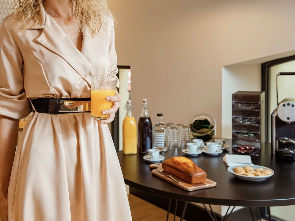 Фото Hôtel Mercure Marseille Canebière Vieux-Port