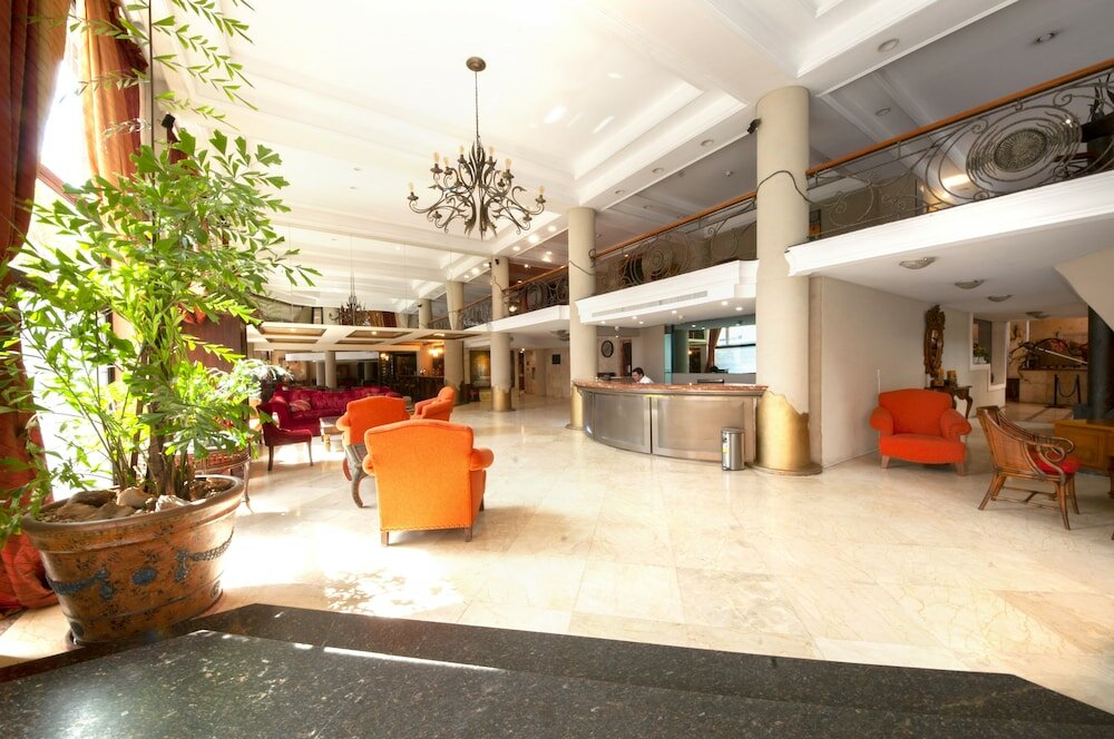 Фото Granados Park Hotel