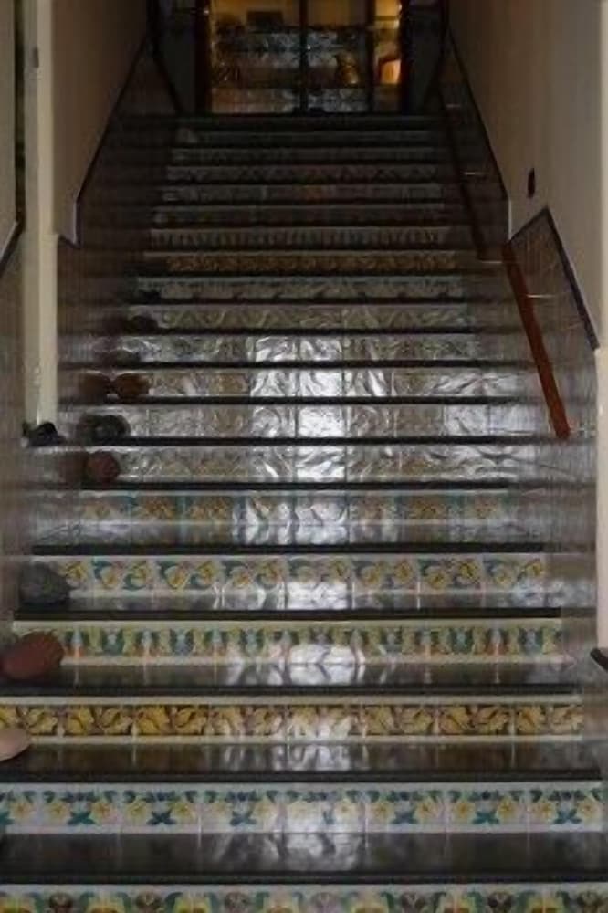 Фото Petit Hotel