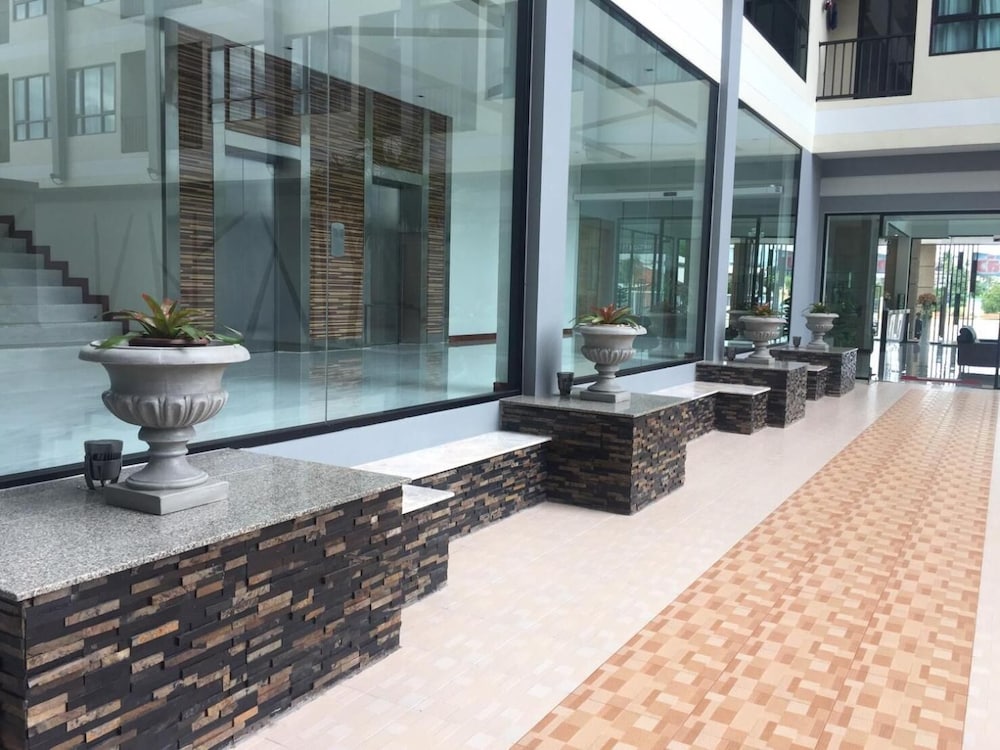 Фото Orchid Riverview Hotel