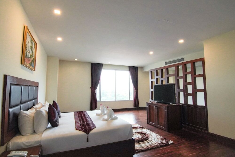 Фото Arawan Riverside Hotel