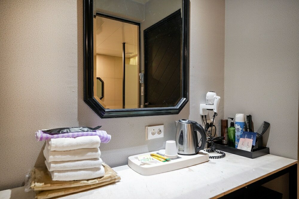 Фото 2 Heaven Hotel Seogu