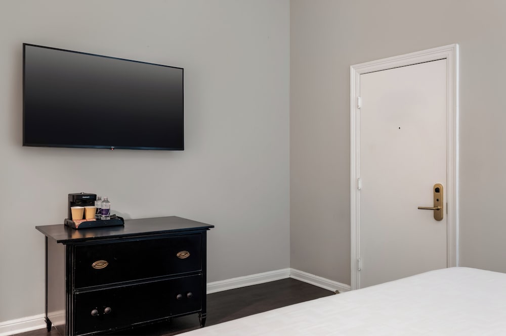 Фото Chateau Hotel