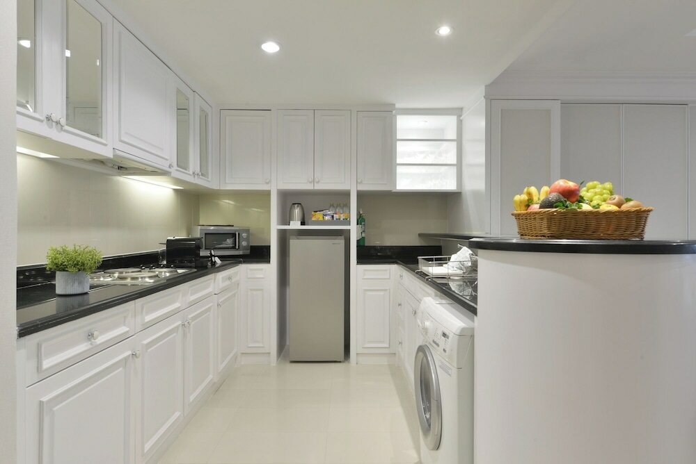 Фото Centre Point Plus Hotel Silom