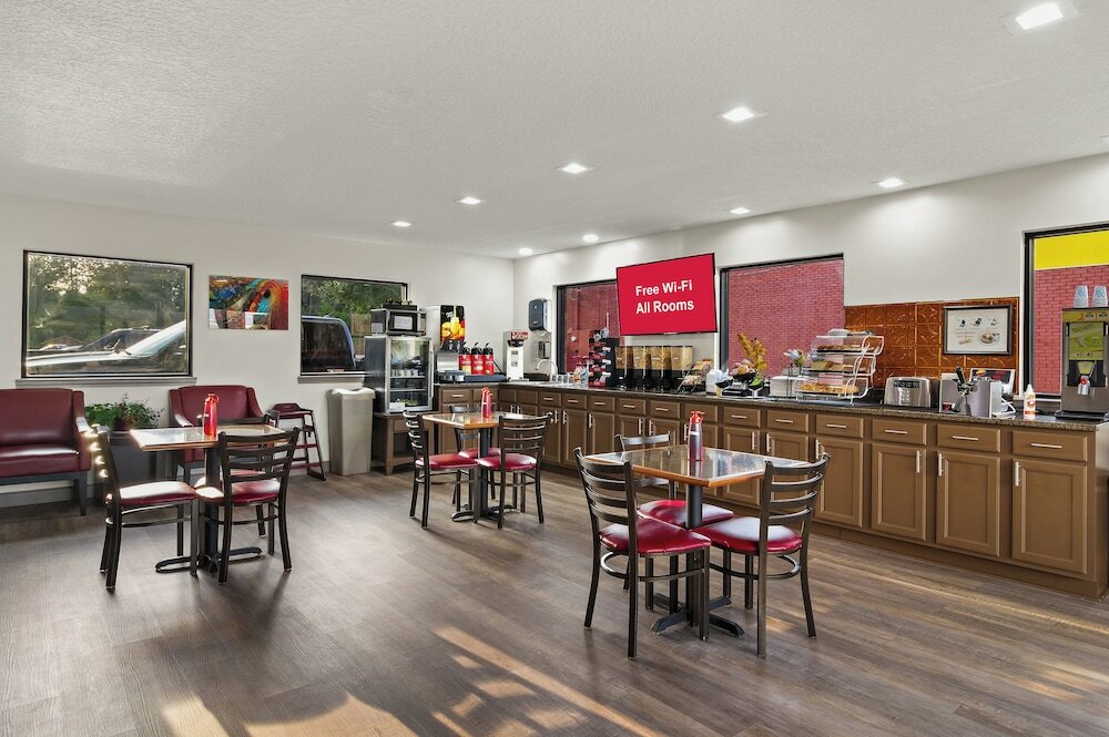 Фото Red Roof Inn Baldwin