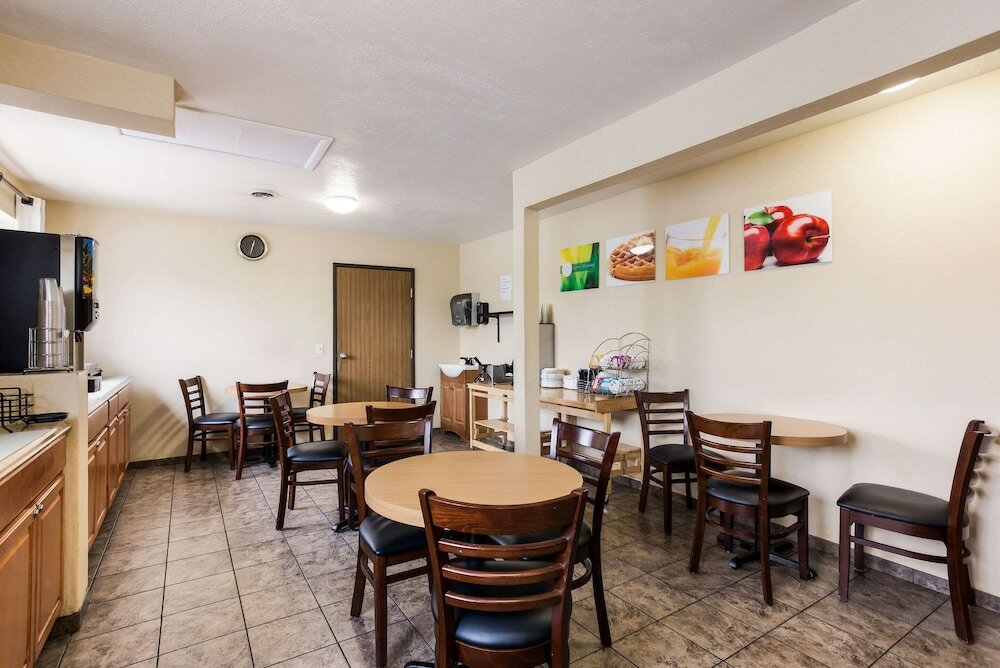 Фото Quality Inn Airport